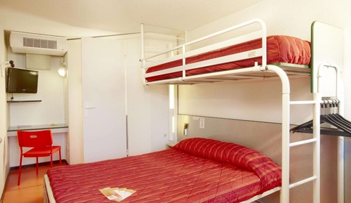 Standard Room, Multiple Beds (1 Double and 1 Single bed)