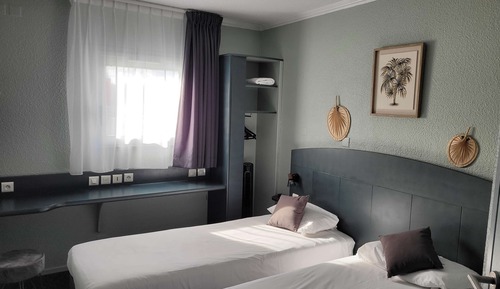 Standard Room, 2 Twin Beds