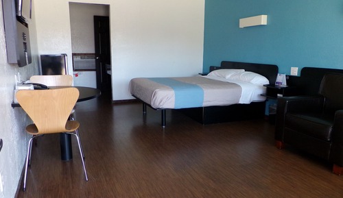 Deluxe Room, 1 King Bed, Non Smoking