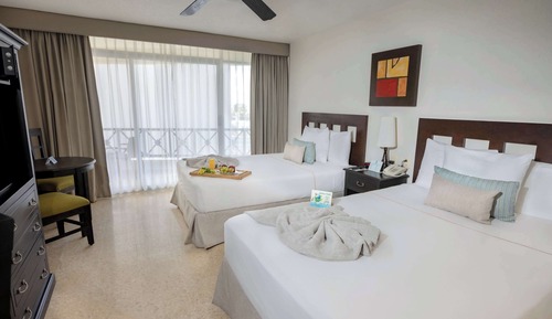 Suite, 2 Double Beds, Non Smoking