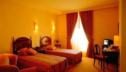 Double or Twin Room (with extra-bed)