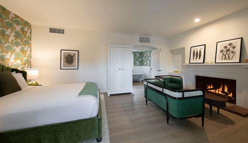 Premium Room, 1 King Bed, Fireplace