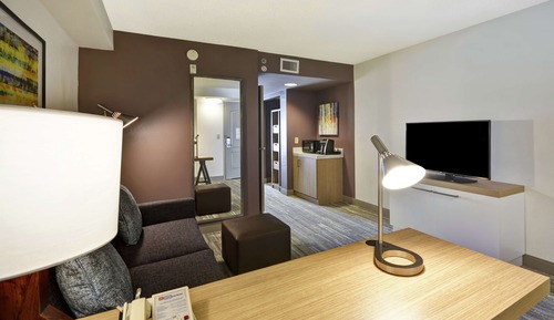 One king evolution jr suite