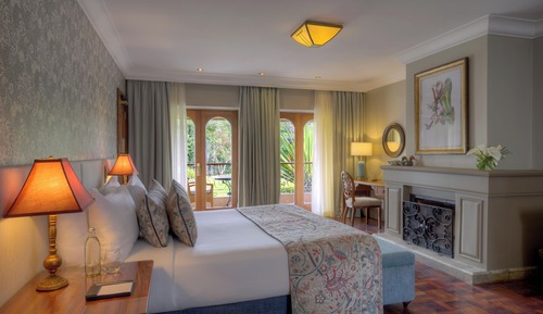 Deluxe Room, 1 Queen Bed
