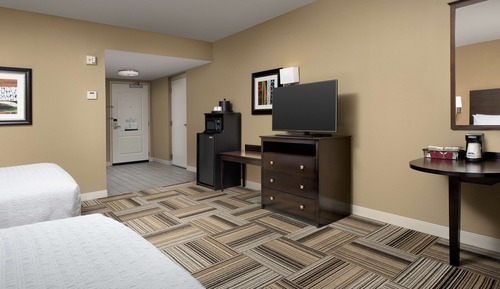 Room, 2 Queen Beds, Accessible, Bathtub (Mobility/Hearing)