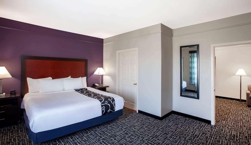 Deluxe Room, 1 King Bed, Non Smoking (Executive)