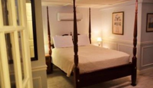 Standard Double Room, Ensuite (Manor Queen Lower Level 1)