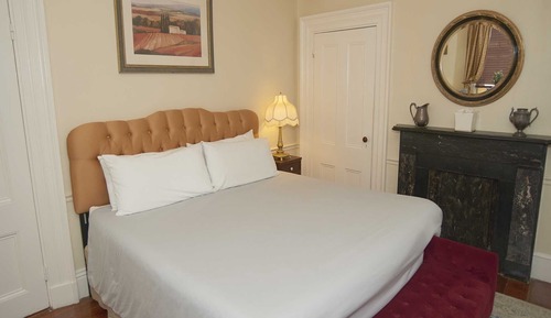 Standard Double Room, Ensuite (The Inn 7 King Jetted Tub)