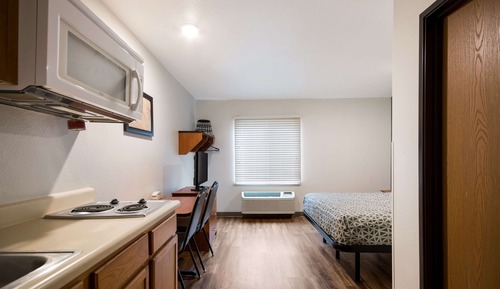 Suite, 1 Queen Bed, Non Smoking
