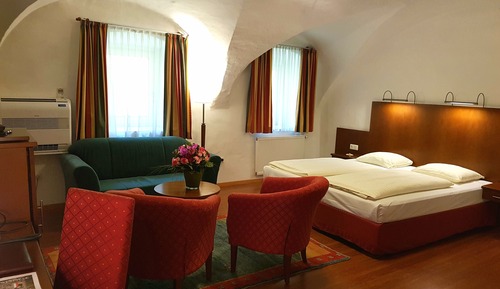 Deluxe Single Room