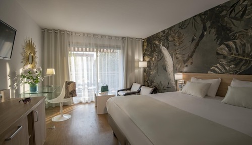 Luxury Double Room, Ensuite, Garden View