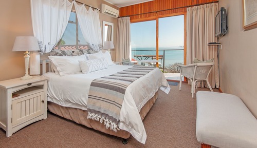 Deluxe Double Room with balcony & bath 