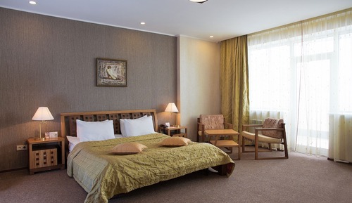 Luxury Suite