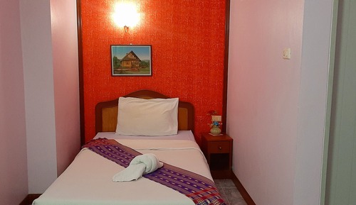Standard Single Room