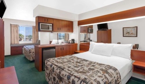 Studio Suite, 2 Double Beds, Non Smoking