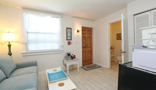 Windjammer Suite (Cottage Building)