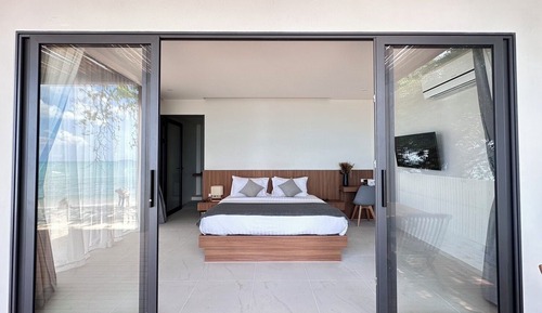 SUNSET BEACHFRONT VILLA