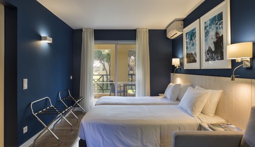 Central Twin Room ( 2 adultos)