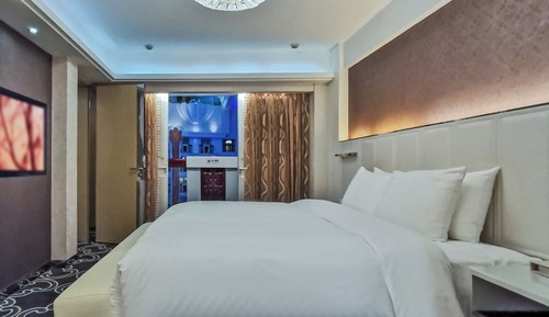 Superior Suite