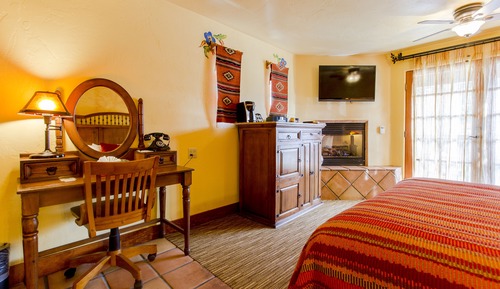 Signature Double Room, 1 Queen Bed, Accessible