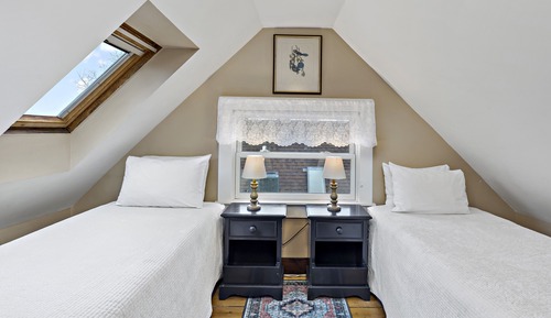 Standard Room, 2 Twin Beds, Non Smoking (No Pets)