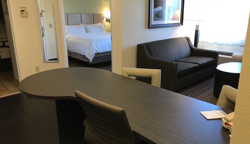 Suite, 1 Bedroom, Accessible (Communications, Accessible Tub)