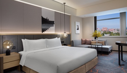 Premium Room, 1 King Bed