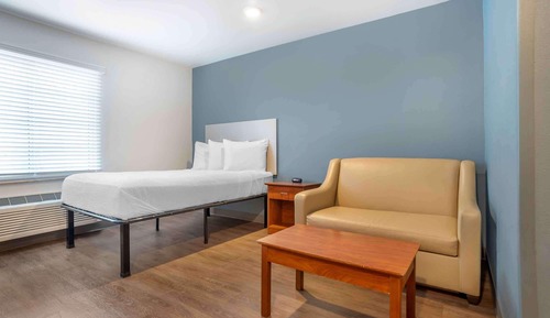 Deluxe Studio, 1 Double Bed with Sofa bed, Non Smoking, Refrigerator & Microwave