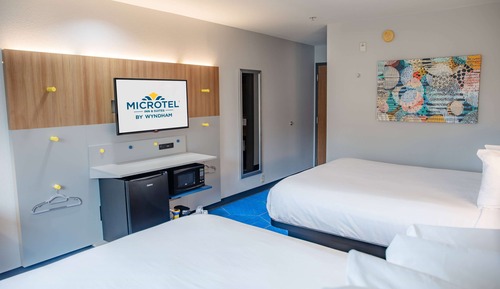 Room, 2 Queen Beds, Non Smoking