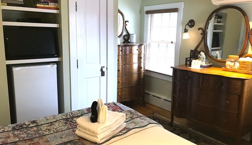 Falmouth Room 4 External Private Bath