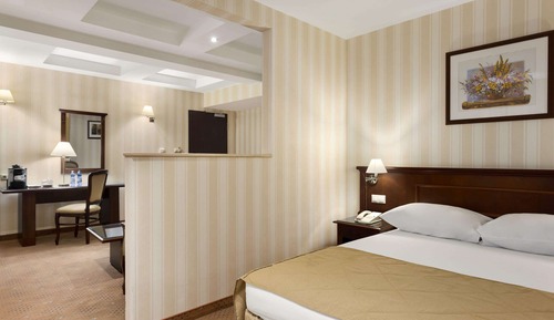 Suite, 2 Bedrooms, Kitchenette