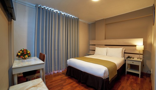 Standard Room, 1 Queen Bed, Ensuite