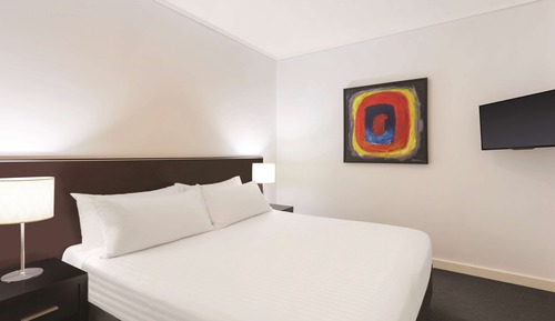 Premier Apartment, 2 Bedrooms (Weekly Housekeeping)