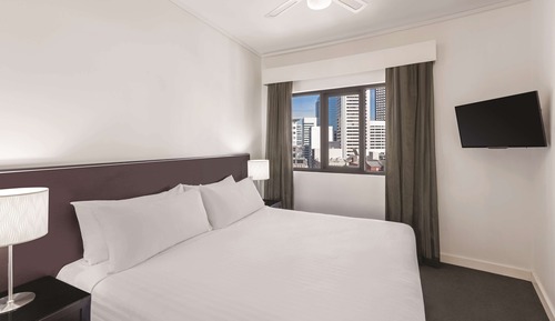 Premier Apartment, 1 Bedroom (Weekly Housekeeping)