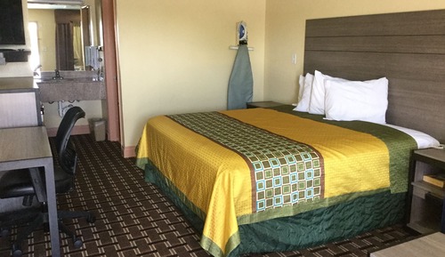 Standard Room, 1 King Bed, Non Smoking