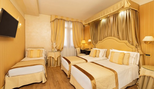 Deluxe Triple Room