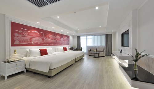 Family Room River View