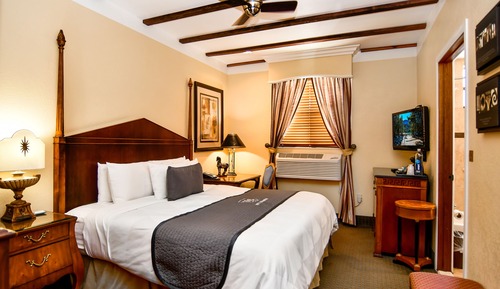 Deluxe Room, 1 King Bed