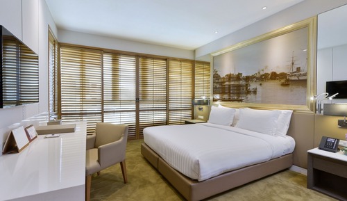 Corner Balcony Suite