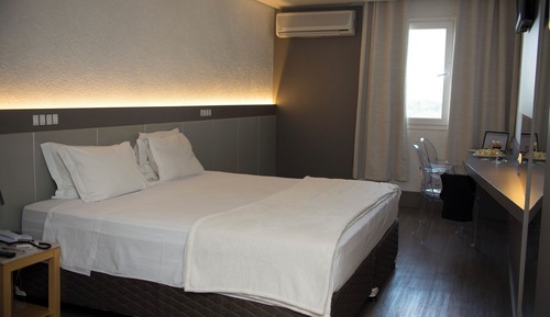 Premier Room