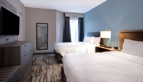 Suite, Multiple Beds, Accessible, Bathtub