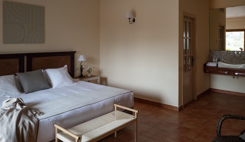 Standard Double Room, 1 King Bed, Terrace, Garden View