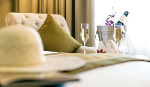 Luxury Room, 1 King Bed, Club Lounge Access