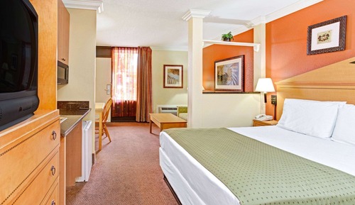 Room, Multiple Beds, Non Smoking