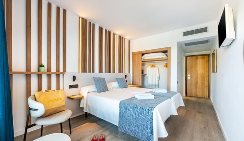 Twin Room, Partial Sea View (2 adults + 1 child)