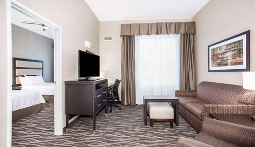 Room, 2 Queen Beds, Accessible (Hearing, Roll-in Shower)
