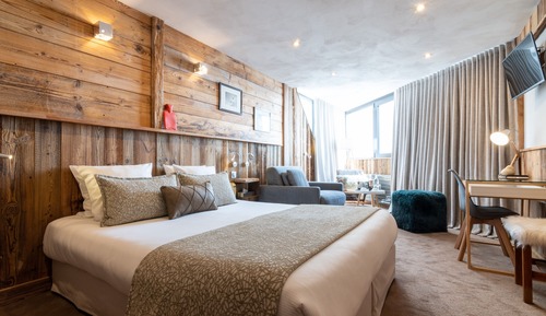 Superior room with bath
