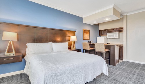 Studio Suite, 1 King Bed, Kitchen, City View