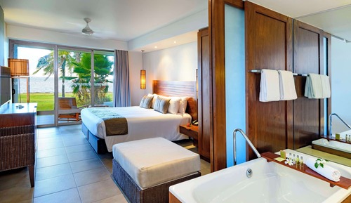 Room, 1 King Bed, Beachfront