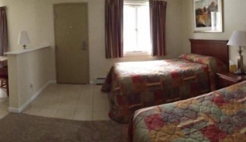 Standard Room, 2 Double Beds - Pet Friendly